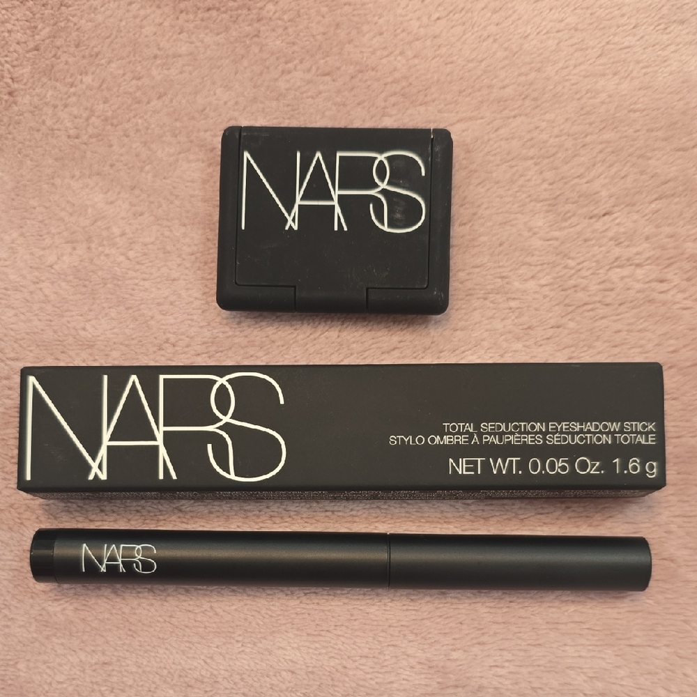 NARS Total Seduction Eyeshadow Stick In Enigmatic & Mini Orgasm Blush/worth:$52